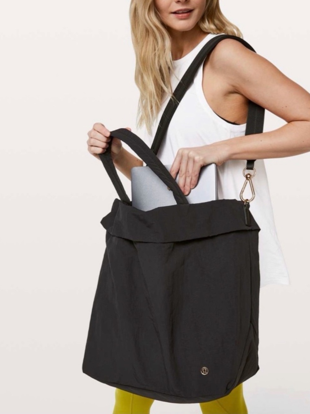 Lululemon Black On My Level 30L